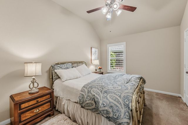 94 La Costa Drive, Montgomery, TX 77356