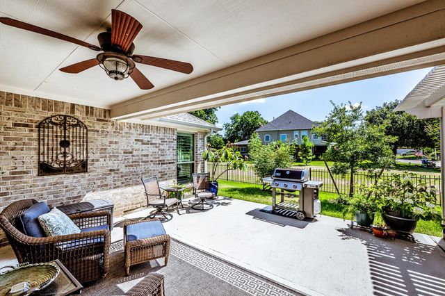 94 La Costa Drive, Montgomery, TX 77356