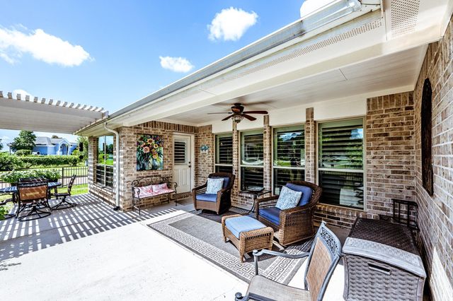 94 La Costa Drive, Montgomery, TX 77356