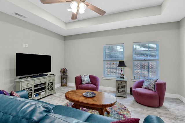 3101 S College Boulevard, Denison, TX 75020