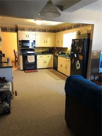 925 N Elm Street, Nevada, MO 64772