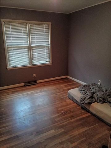 925 N Elm Street, Nevada, MO 64772