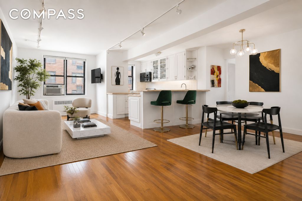 60 E 9th St Apt 428, New York City, NY 10003