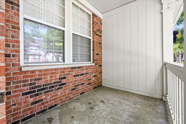 642 W Moreland Avenue, Addison, IL 60101