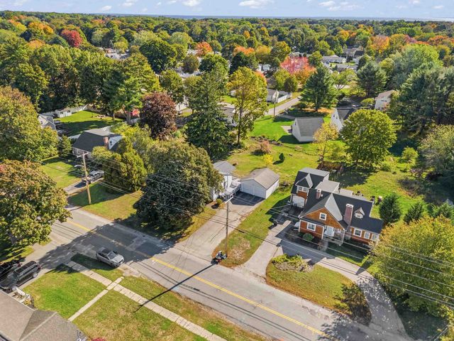 25 Moulton Road, Hampton, NH 03842