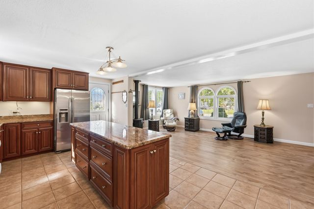 25 Moulton Road, Hampton, NH 03842