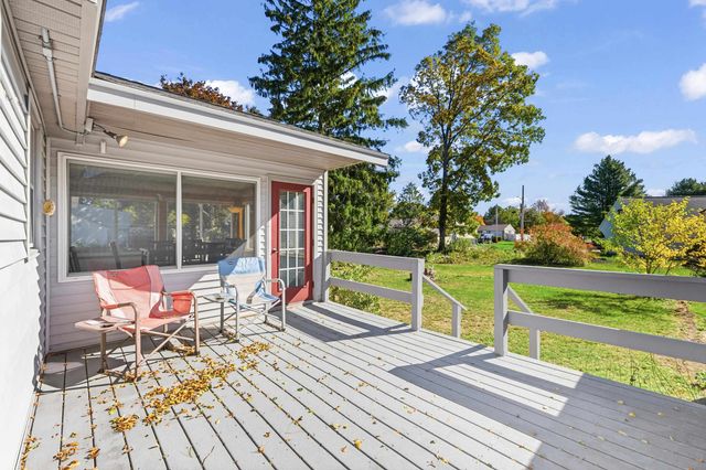 25 Moulton Road, Hampton, NH 03842