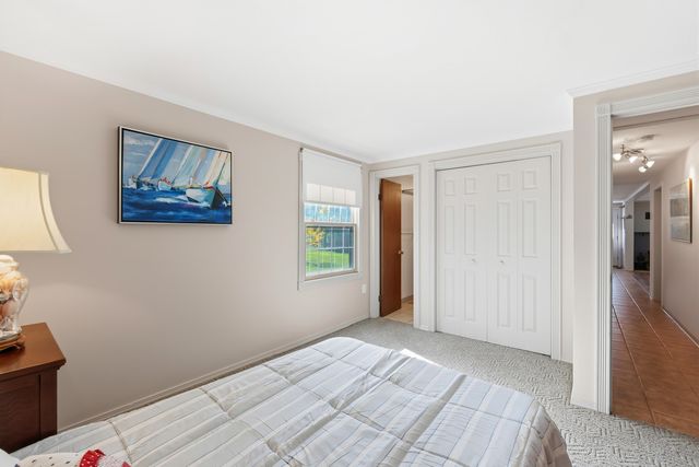 25 Moulton Road, Hampton, NH 03842