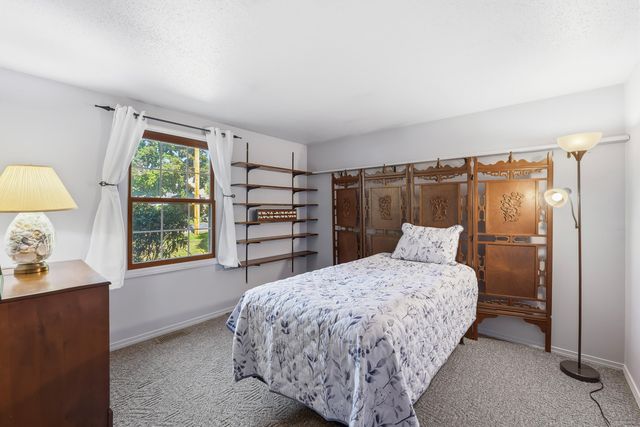 25 Moulton Road, Hampton, NH 03842
