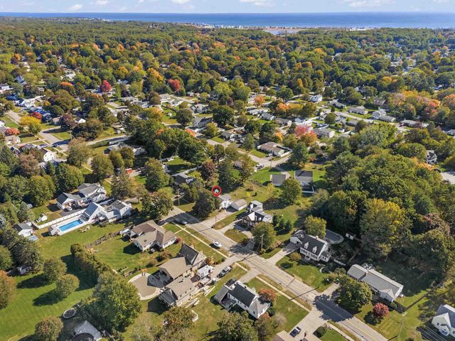 25 Moulton Road, Hampton, NH 03842
