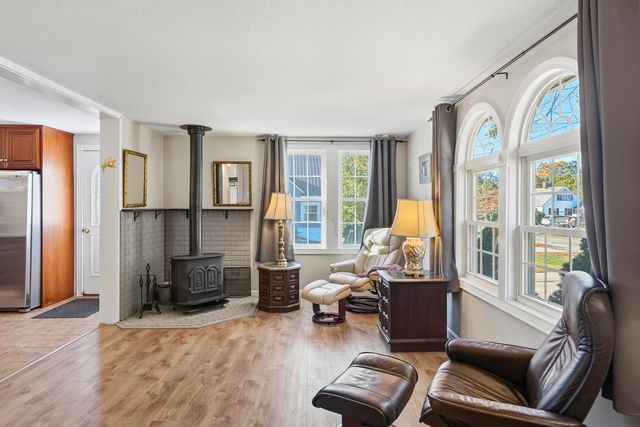 25 Moulton Road, Hampton, NH 03842