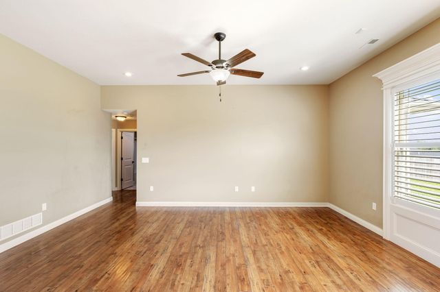 3600 MEANDERING CT, Columbia, MO 65202