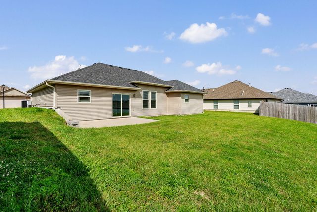 3600 MEANDERING CT, Columbia, MO 65202