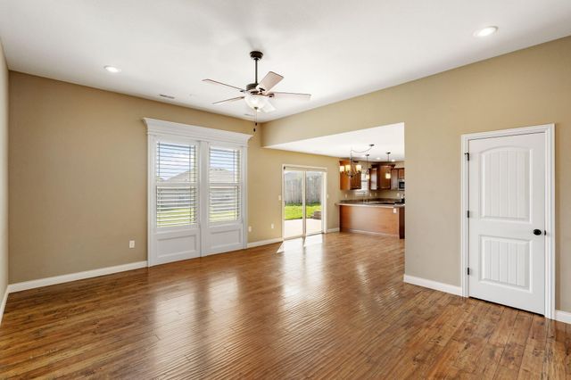 3600 MEANDERING CT, Columbia, MO 65202