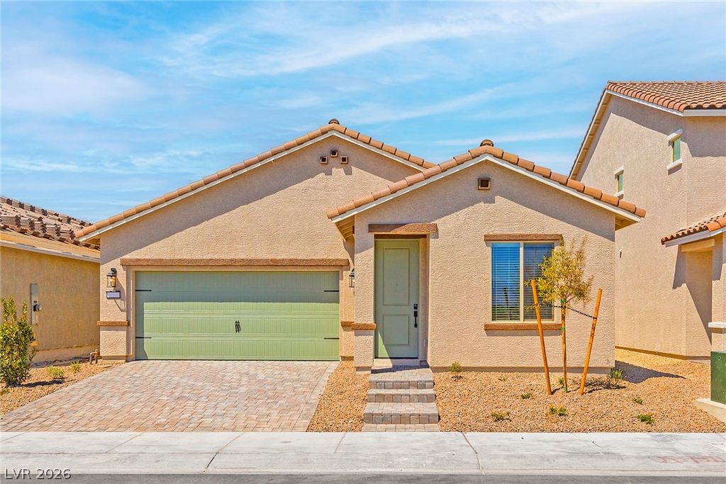 4504 Cave Lake Avenue, North Las Vegas, NV 89032