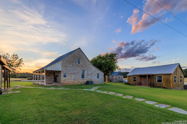 3366 Ranch Rd 965, Fredericksburg, TX 78624