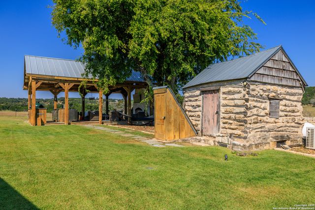 3366 Ranch Rd 965, Fredericksburg, TX 78624