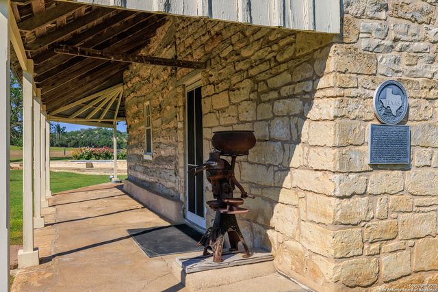 3366 Ranch Rd 965, Fredericksburg, TX 78624