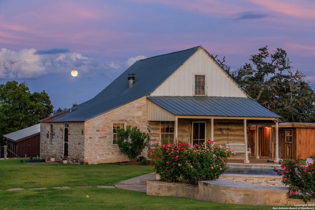 3366 Ranch Rd 965, Fredericksburg, TX 78624