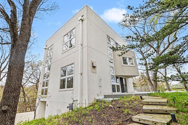 51212 Deer Park Drive, Grand Beach Vllg, MI 49117
