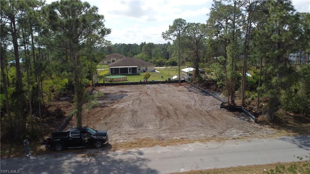 720 Lopez ST E, LEHIGH ACRES, FL 33974 — exterior