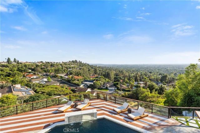 1312 Peacock Hill, North Tustin, CA 92705