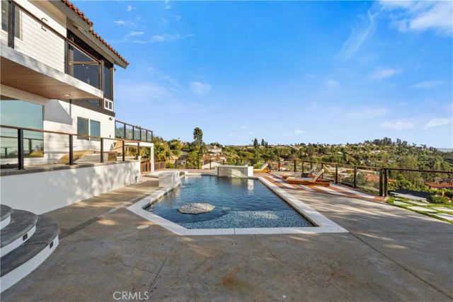 1312 Peacock Hill, North Tustin, CA 92705