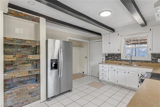 2117 Bowen Boulevard, Winston-salem, NC 27105