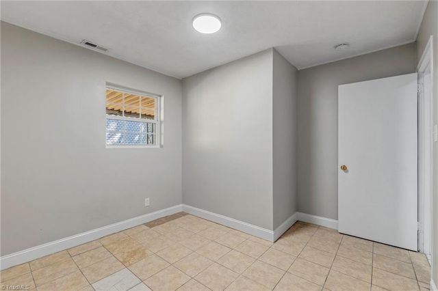 2117 Bowen Boulevard, Winston-salem, NC 27105