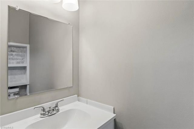 2117 Bowen Boulevard, Winston-salem, NC 27105