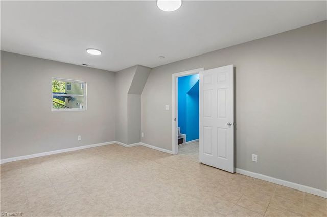 2117 Bowen Boulevard, Winston-salem, NC 27105