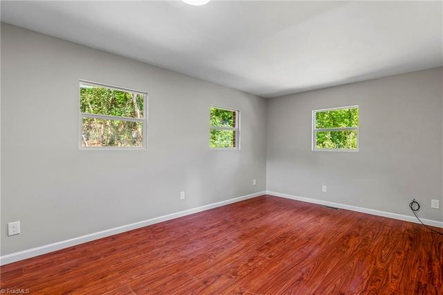 2117 Bowen Boulevard, Winston-salem, NC 27105