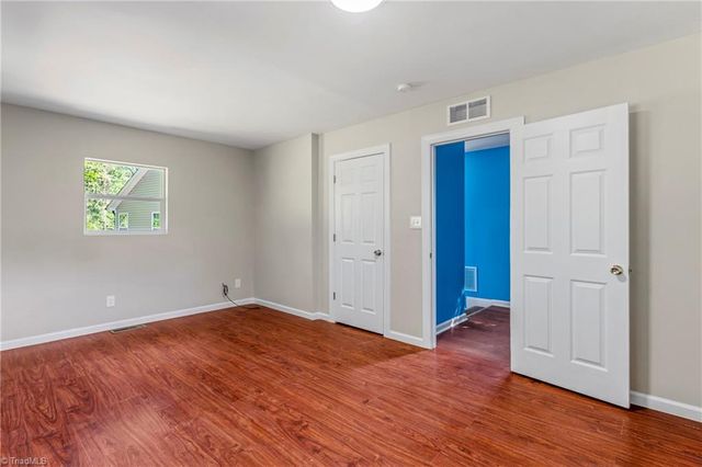 2117 Bowen Boulevard, Winston-salem, NC 27105