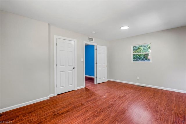2117 Bowen Boulevard, Winston-salem, NC 27105