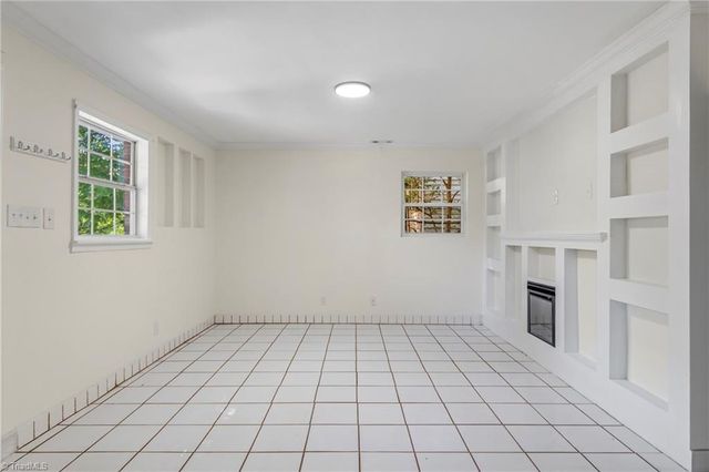2117 Bowen Boulevard, Winston-salem, NC 27105