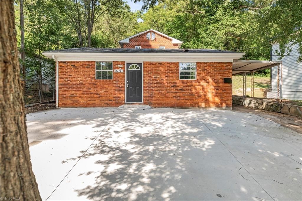 2117 Bowen Boulevard, Winston-salem, NC 27105