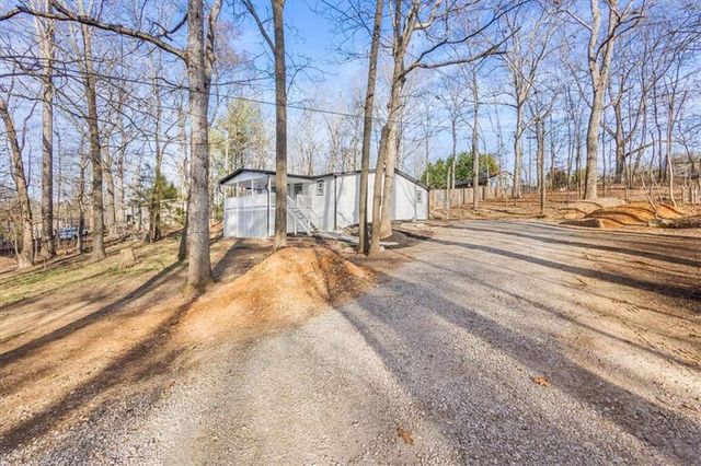 31 Huckleberry Lane, Winder, GA 30680