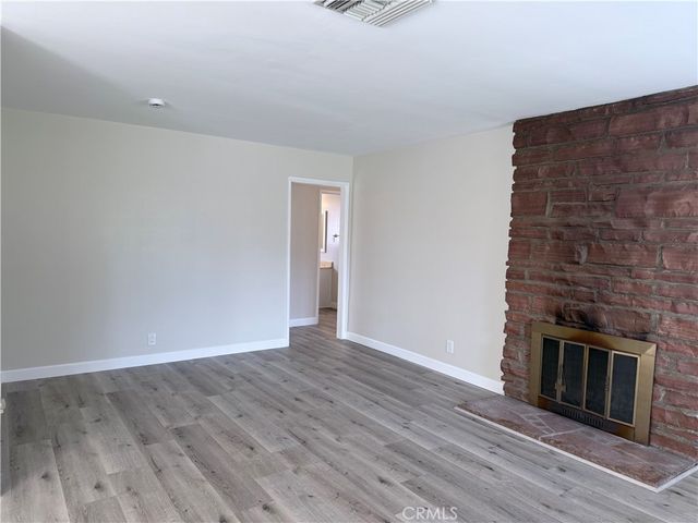 6857 Chimineas, Reseda, CA 91335