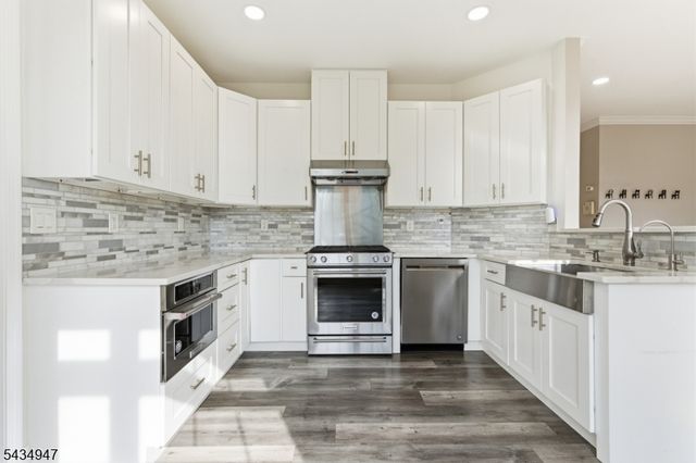 96 Magellan Way, Franklin Twp., NJ 08823