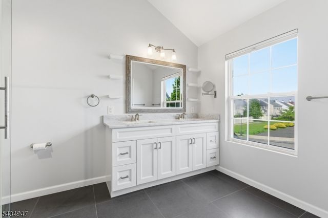 96 Magellan Way, Franklin Twp., NJ 08823