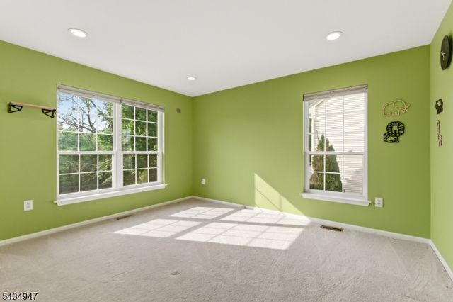 96 Magellan Way, Franklin Twp., NJ 08823