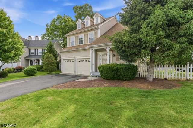 96 Magellan Way, Franklin Twp., NJ 08823