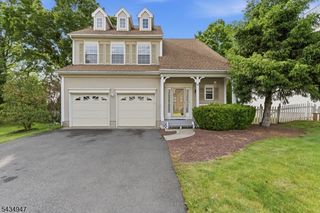 96 Magellan Way, Franklin Twp., NJ 08823