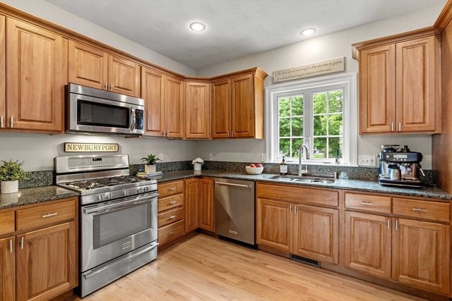 32 Daniel Lucy Way, Newburyport, MA 01950
