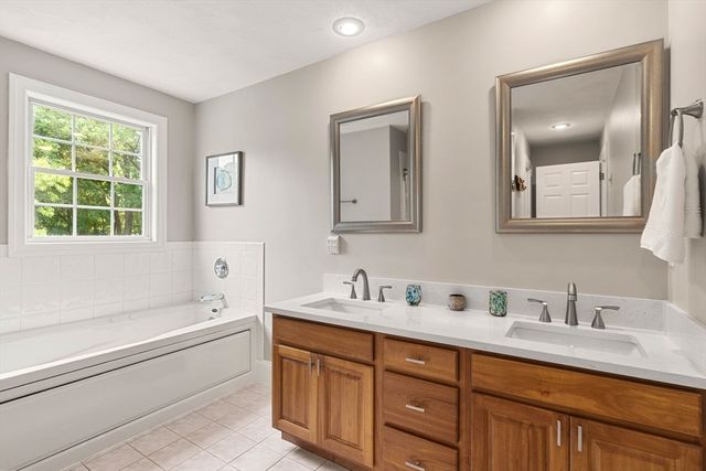 32 Daniel Lucy Way, Newburyport, MA 01950