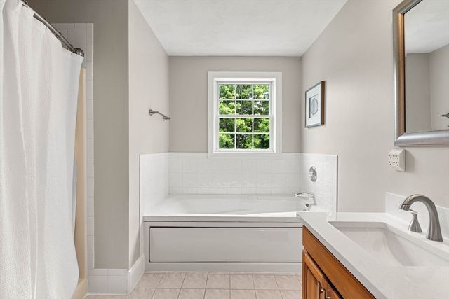 32 Daniel Lucy Way, Newburyport, MA 01950