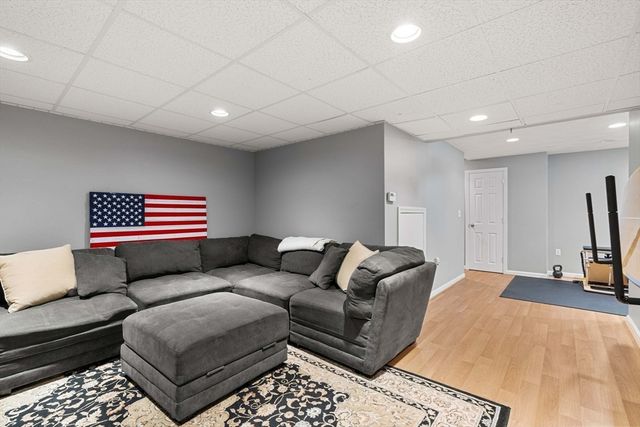 32 Daniel Lucy Way, Newburyport, MA 01950