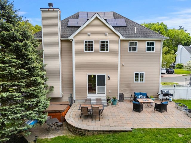32 Daniel Lucy Way, Newburyport, MA 01950