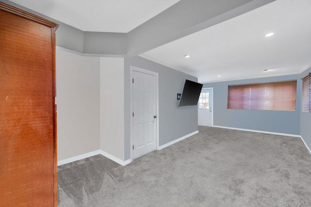 21910 132nd Road, Laurelton, NY 11413