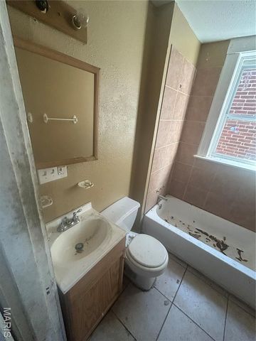 4330 Penrose Street, St Louis, MO 63115